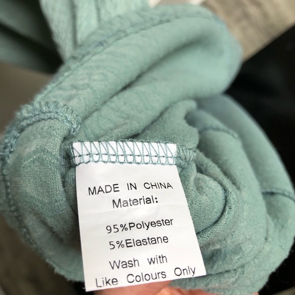 Women’s XL Sage Green Ribbed Cable Tunic Blouse With Bell Sleeves Cuffed - Picture 4 of 6